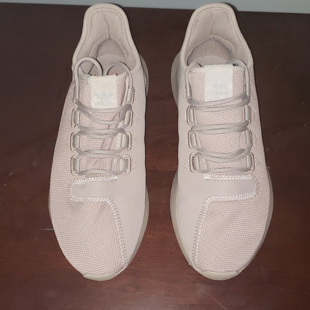 Shoes - Picture 3 of 4